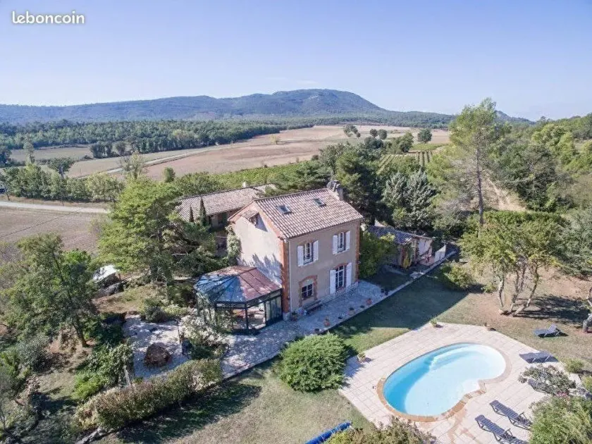 Private suite in the heart of Provence  - Image 1