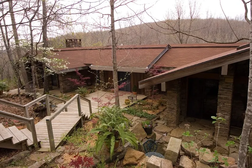 Azalea Falls Lodge - Upper Buffalo River Ozark Getaway - Image 1