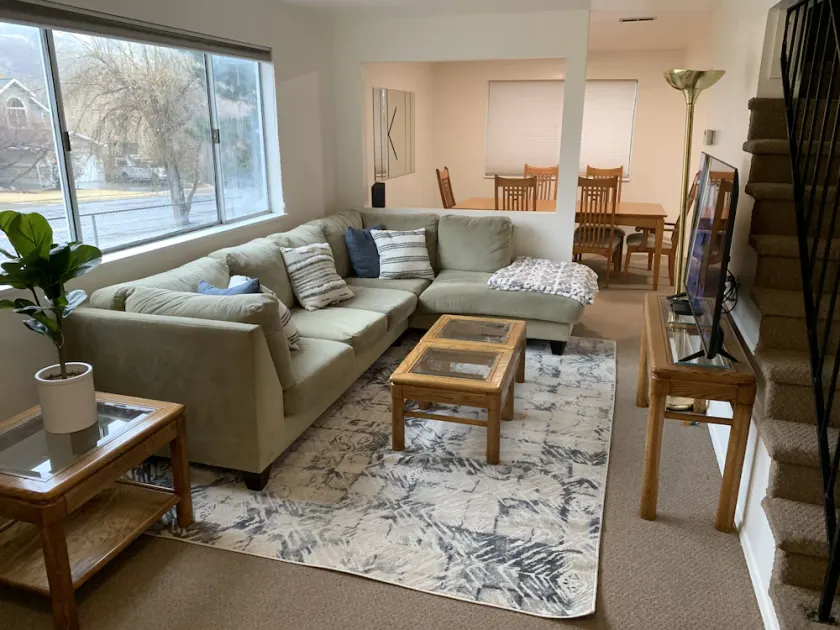 Conveniently located townhome between Cottonwood Canyon’s - Image 1