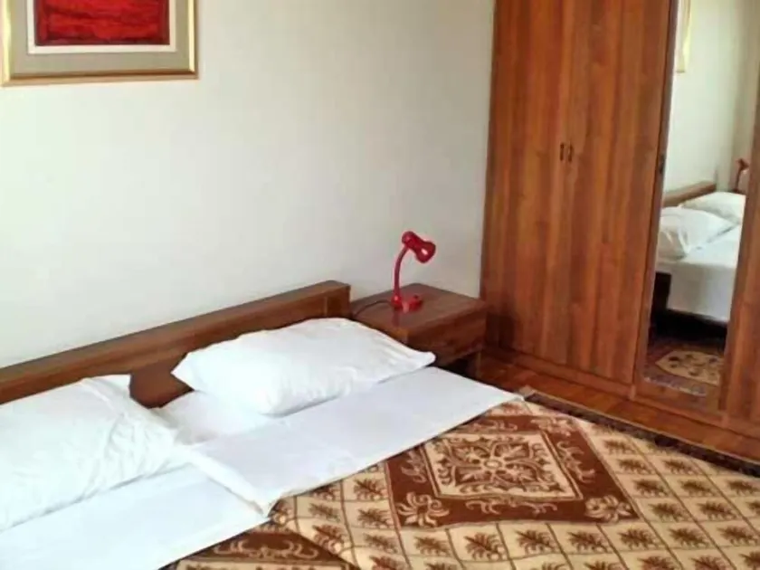 Apartment Ante - Image 1