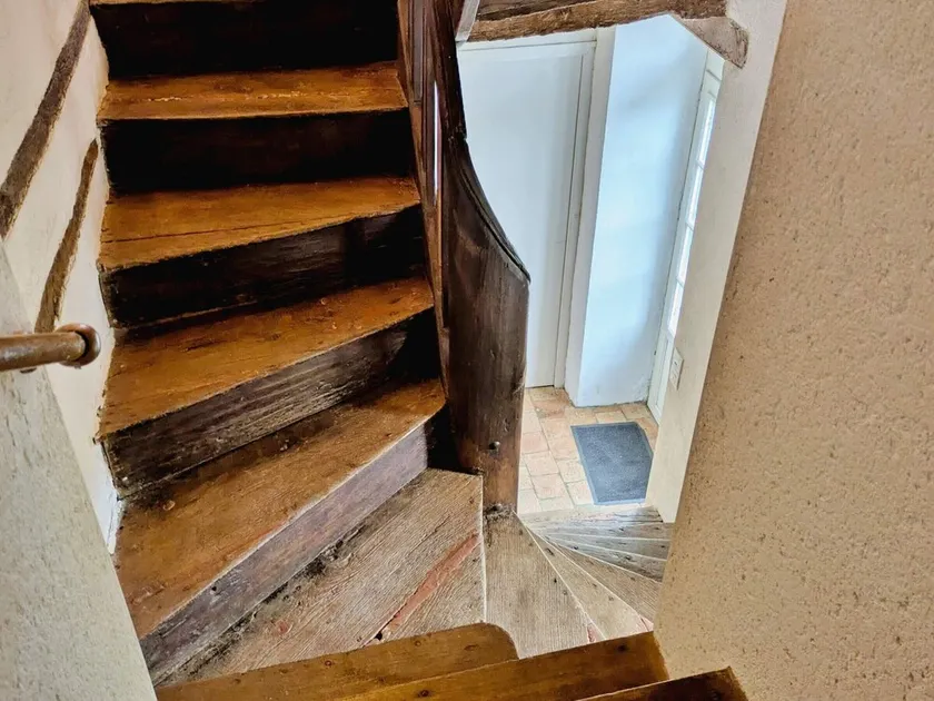 Charmante maison de maître au bord d'un étang avec activités et équipements familiaux à Cossé-le-Vivien - Image 1