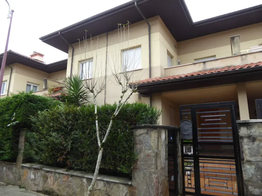 Casa a schiera con giardino e txoko - Image 1
