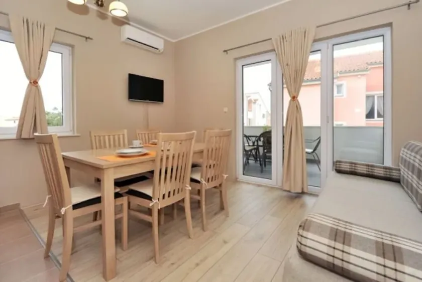 Apartment Plima , 70 m to the beach, 6 people, free WiFi,parking, terrace, BBQ - Image 1
