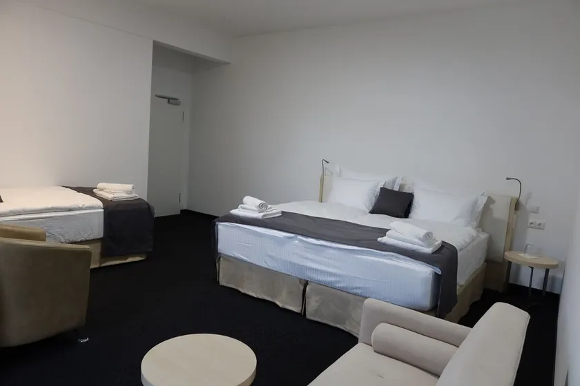 nurHotel - Image 1
