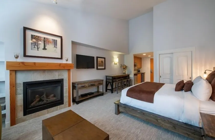 Deluxe Fraser Crossing Founders Pointe Condo with Ski Storage and washer dryer condo - Image 1