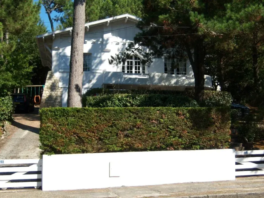 PYLA SUR MER VILLA 150m2 VUE SUR LE BASSIN D'ARCACHON 5 CHAMBRES 250m DE LA PLAG - Image 1