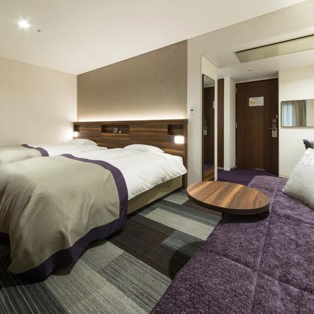 Kochi Pacific Hotel - Image 1
