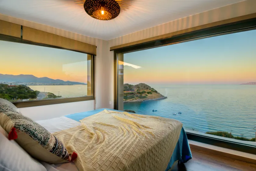 Beachfront villa with hot tub- breathtaking seaview - Image 1