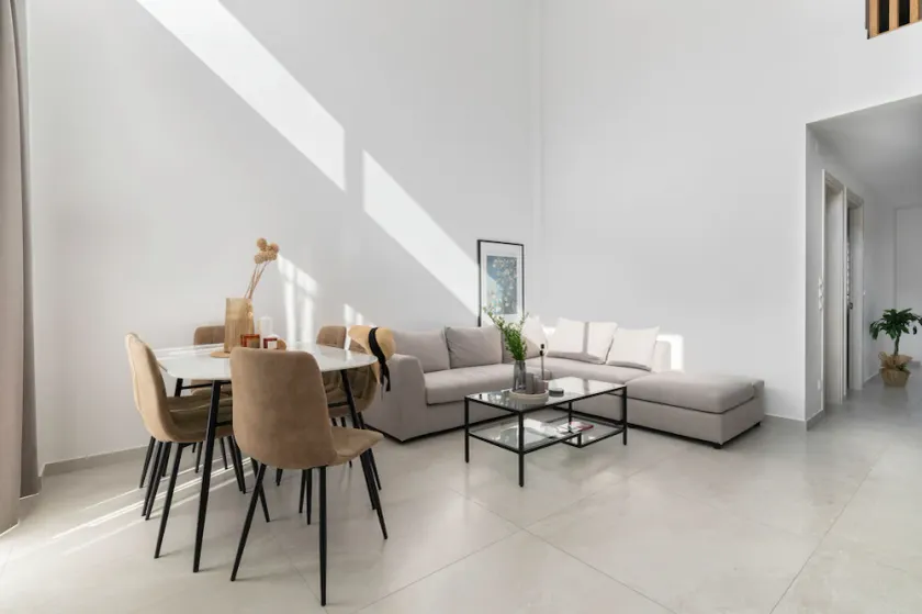Calliope luxury loft with backyard - Image 1