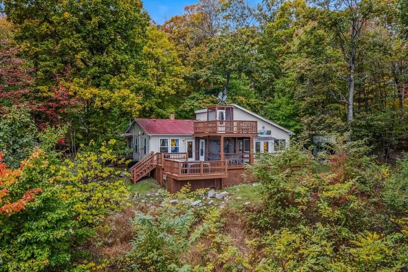 Schöne Hütte in den Bergen von WV! - Image 1