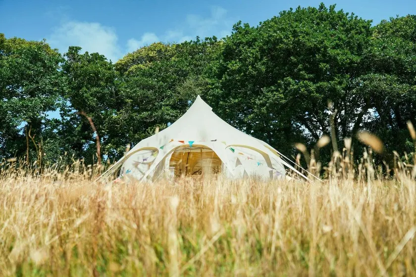 Totally Luxury 4 Person Bell Tent 10 mins Surf/Sail/Swim Beaches - Image 1