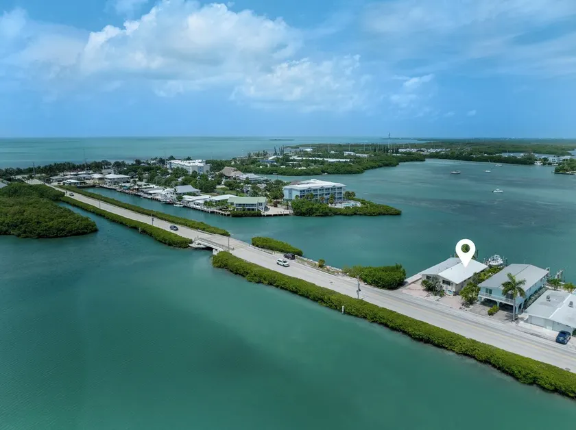Turquoise Lagoon LLC, wide open turquoise views of the lagoon - Image 1
