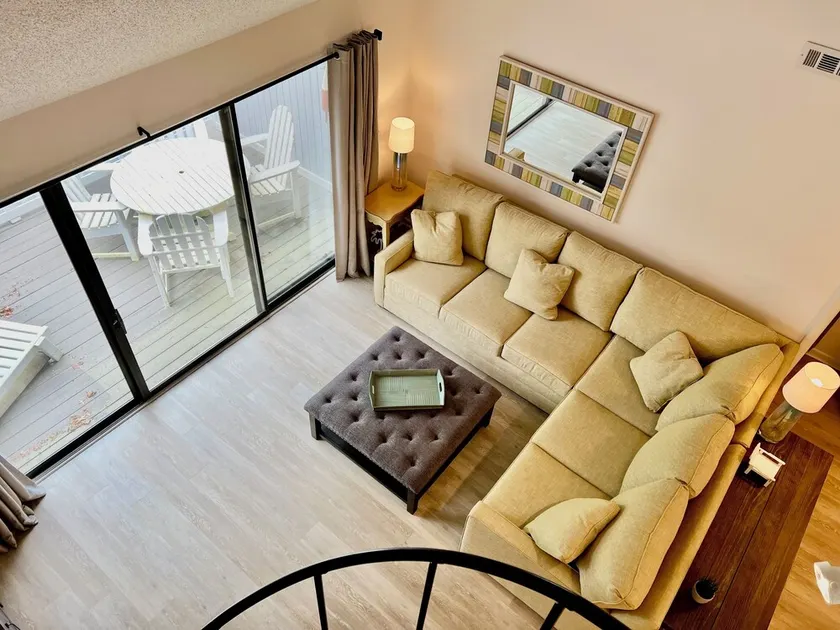 Charming Sea Colony Condo! Walk to Beach, Tennis, Pool, Town - Image 1