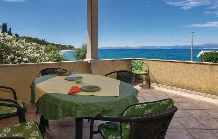 Two bedroom apartment near beach Sutivan, Brač (A-15617-a) - Image 1
