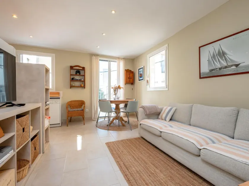 Costabravaforrent Nucli Antic - Image 1