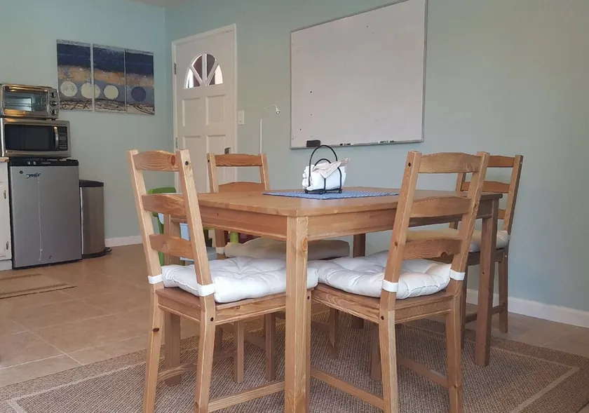 ***** KOMFORTABLES, RUHIGES UND PRIVATES GÄSTEHAUS *** - Image 1