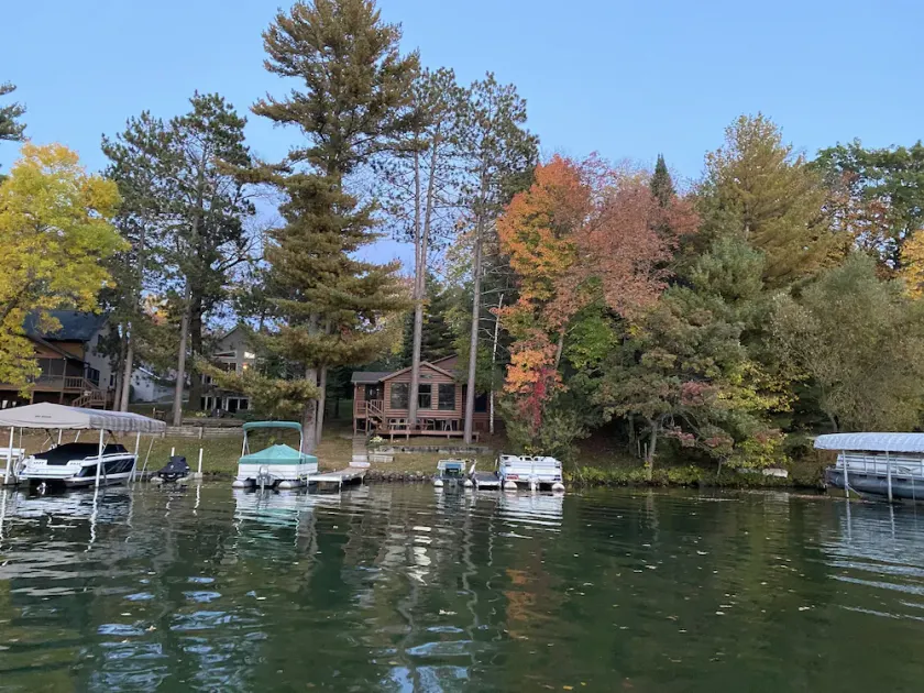 All seasons cabin getaway - Image 1