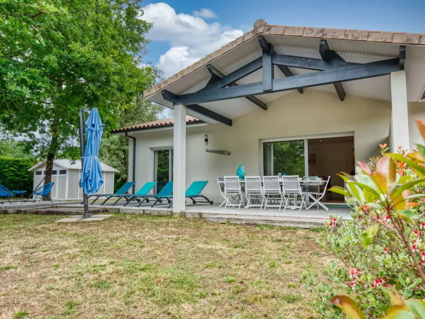 Skøn privat feriebolig for 6 personer med WIFI, TV og terrasse - Image 1