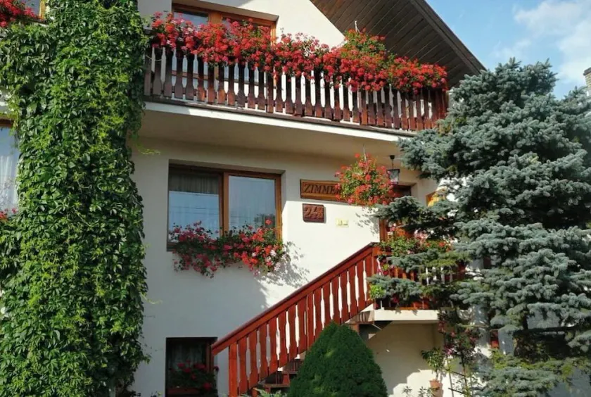 Agnesa & Julius Hudec - 3 BR Apartment - Image 1