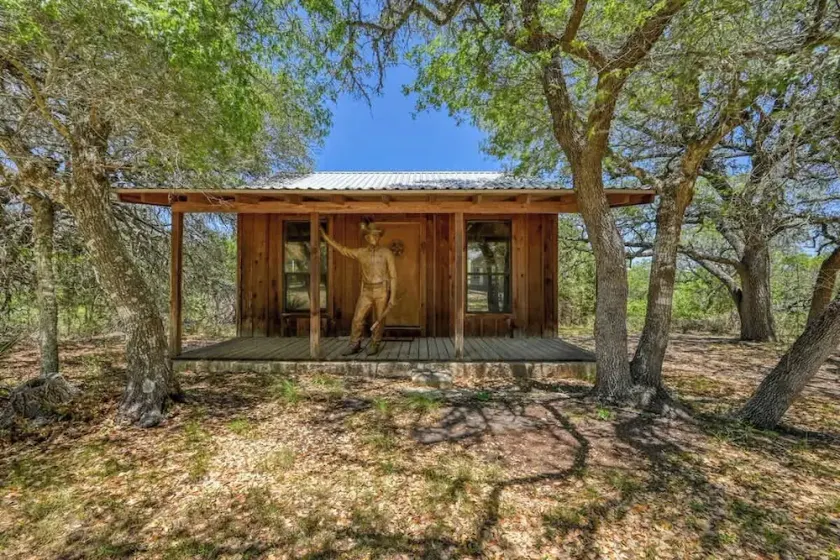 Stunning Home on The Blanco River - Image 1