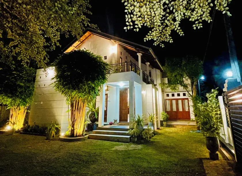 Cenreeza Airport Villa - Image 1