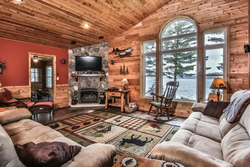 Crossroads Sandy Beach-Wooded Private with Pontoon Available \"Pets now allowed\" - Image 1