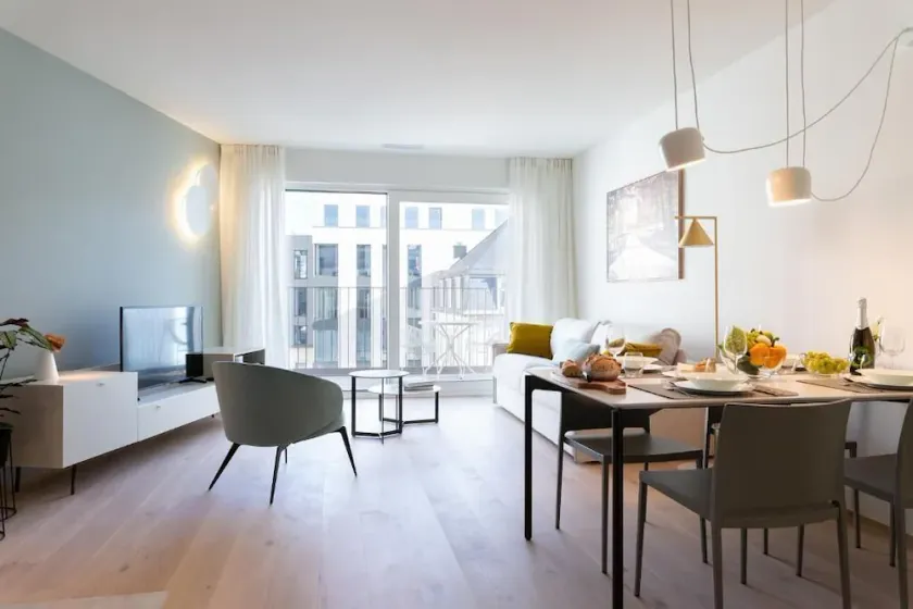Executive One-Bedroom with Balcony - Image 1