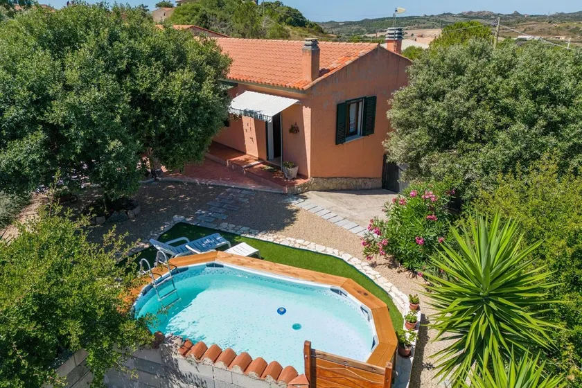 Holiday Home \"La Pavoncella\" with Private Pool & Wi-Fi - Image 1