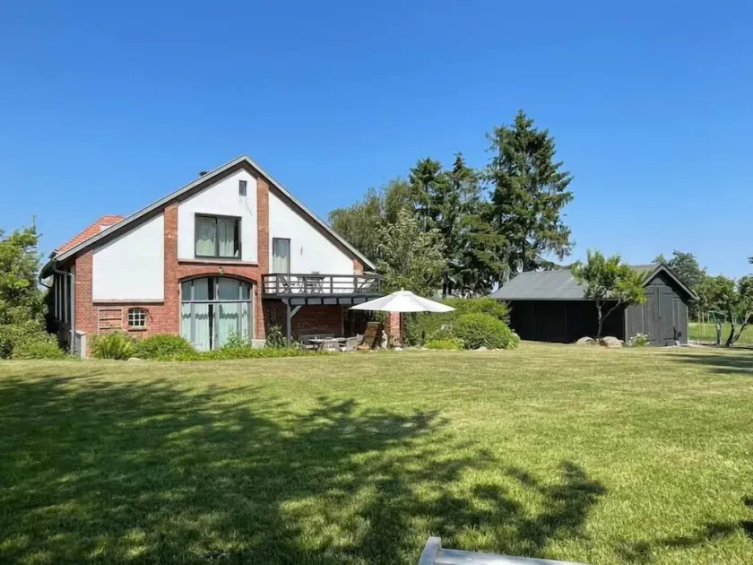 Exclusive barn near the Baltic Sea - Image 1