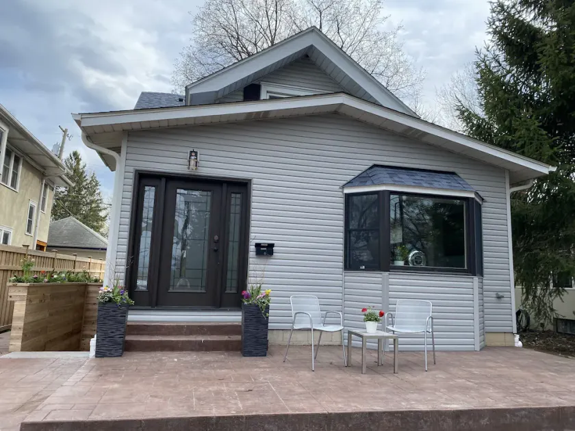 Lake Como Retreat – Spacious 3 Bedroom, 3 Bathroom Home with Lake Views - Image 1