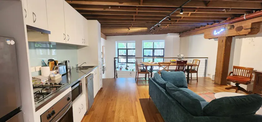 Central New York-Style Loft with parking - Inner City Apartment - Chippendale - Image 1