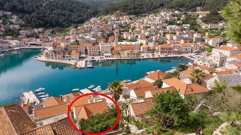 Seaside holiday house Pučišća, Brač (K-14003) - Image 1