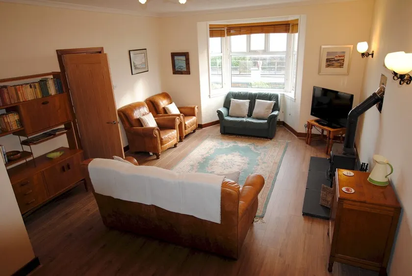 Stronvar- coastal home with sea views - Image 1