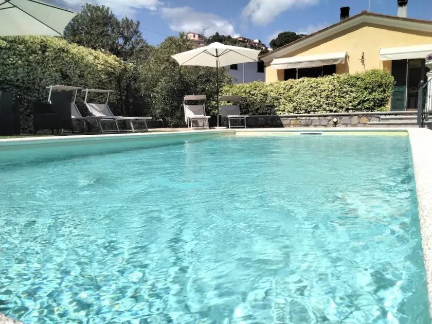 House Imperia with private pool - Image 1