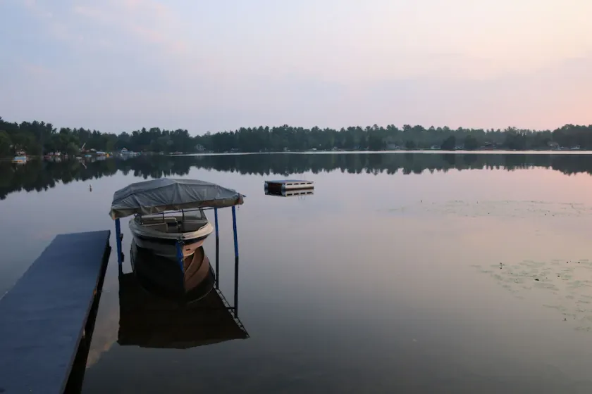 Lake Louise Cottage in der Nähe von Loretto Michigan - Image 1