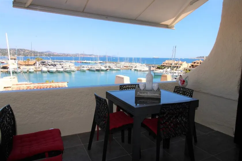 Apartment for 6 people, air-conditioned, with a view of the port at the Marines de Cogolin - Image 1