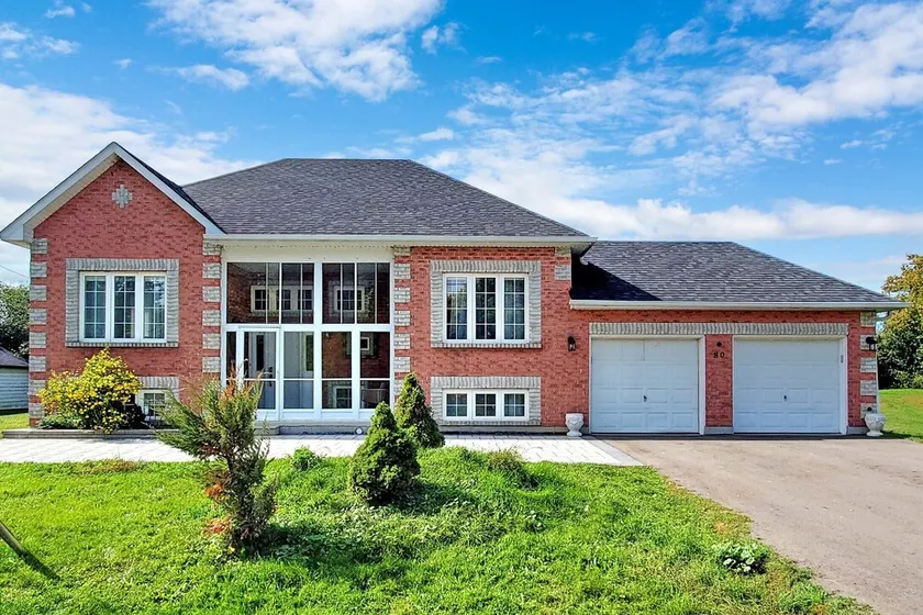 Luxury cottage \"Twilight\" by the lake Simcoe - Image 1