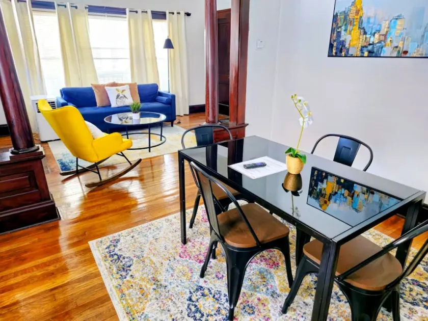Lovely near Cleve Clinic/CWRU/UH - in Larchmere w/Porch! - Image 1