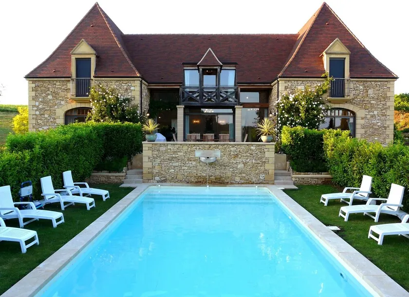 Magnificent house villa stunning views heated private pool air con. near Sarlat - Image 1