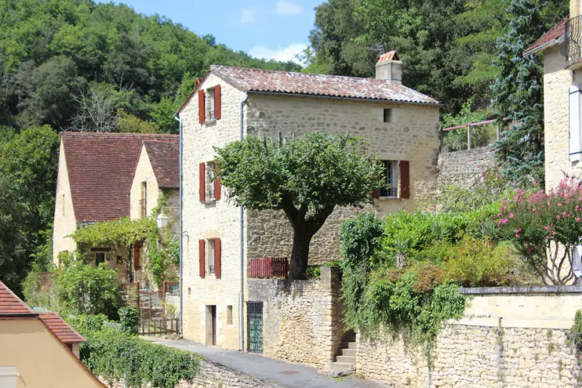 Gabariers hus i det historiske hjerte af den middelalderlige landsby La Roque Gageac - Image 1