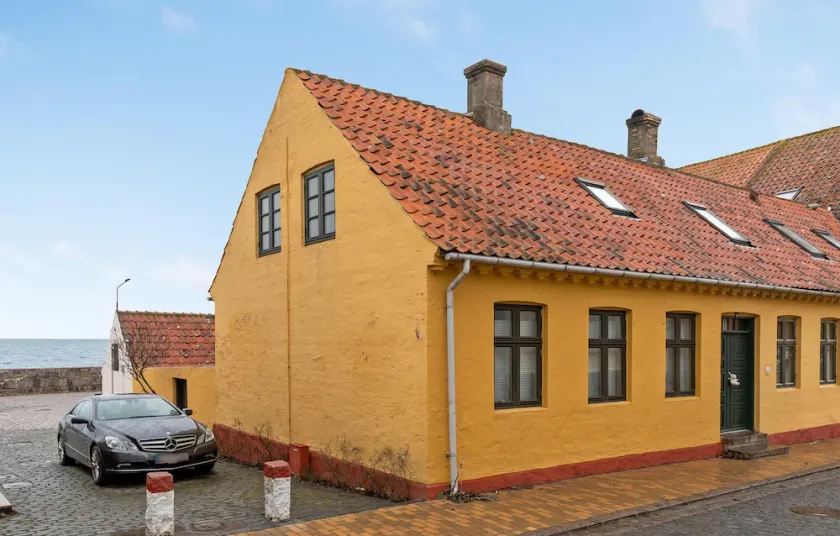 Stunning home in Allinge with kitchen - Image 1