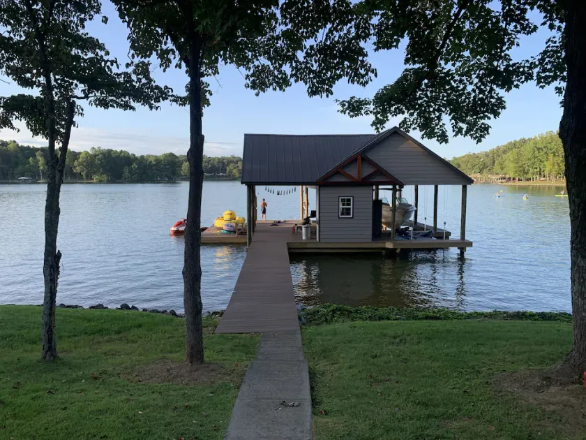 Relaxing Lake Escape with sauna on the dock ! - Image 1