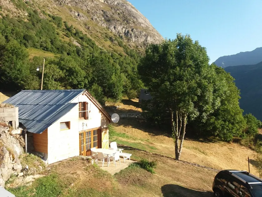 CHALET MED UFORBYGGELIG UDSIGT - Image 1