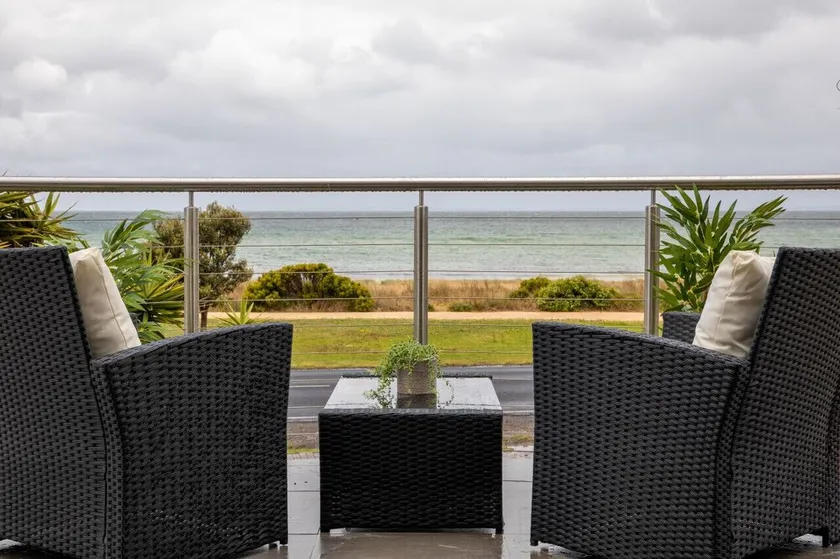 Beach Retreat at St Leonards - Image 1
