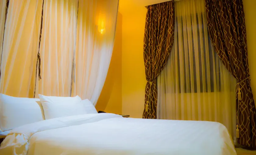 Fourth Parklands Guest House & Conference - Image 1