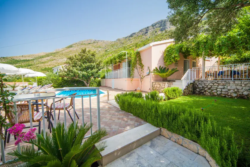 Villa Laura - Image 1