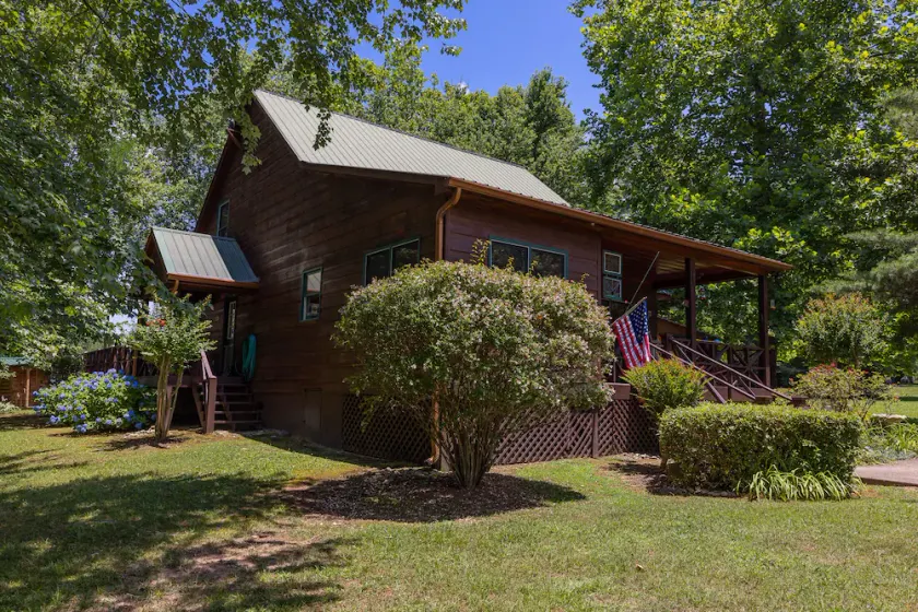 Spacious Choestoe Village Cabin, Mountains of Northeast GA License # 014514 - Image 1
