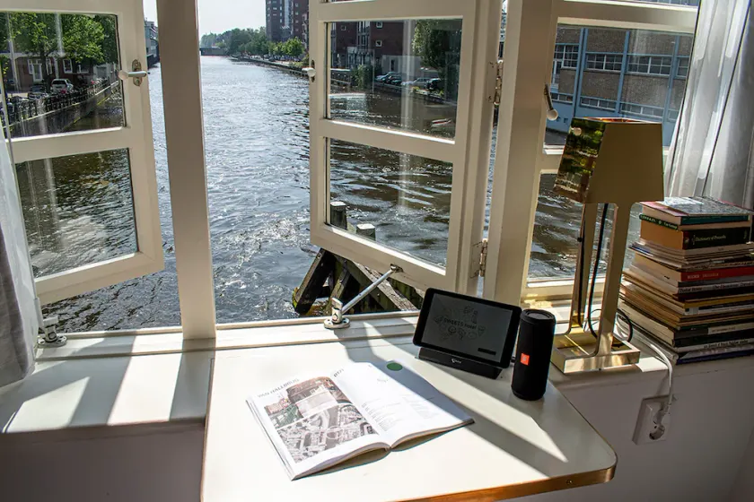 SWEETS - Van Hallbrug - Image 1