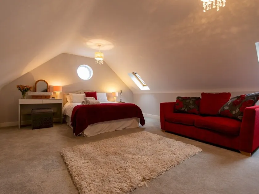 Superb space in the idyllic village of Loppington - Pass the keys - Image 1