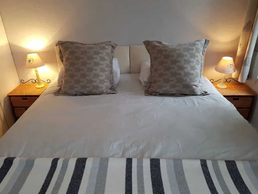 Cherry End Bed and Breakfast - Image 1